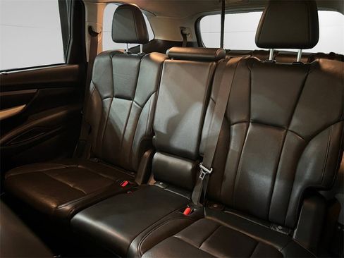 Used 2019 Subaru Ascent Limited image 21
