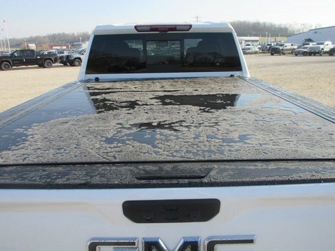 New 2026 GMC Sierra 2500 AT4 w/ AT4 Premium Plus Package image 7