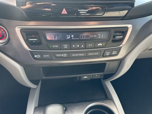 Used 2016 Honda Pilot EX image 4