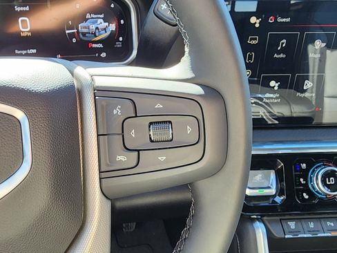 New 2026 GMC Sierra 2500 Denali w/ Denali Reserve Package image 25