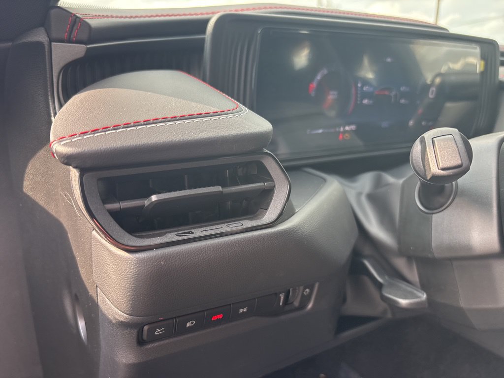 New 2026 Dodge Charger R/T w/ Blacktop Package AWD/4WD image 13