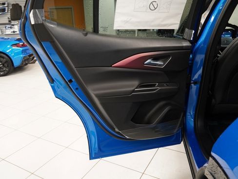 New 2026 Chevrolet Equinox EV RS image 21