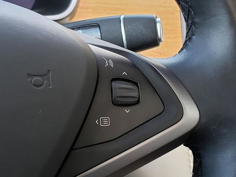 Used 2021 Tesla Model S AWD image 23