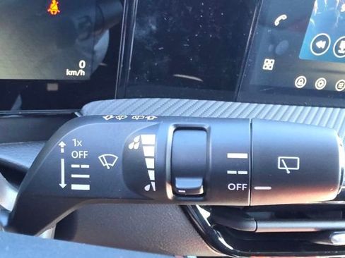 New 2026 Nissan Kicks SR w/ Cold Weather Package image 20