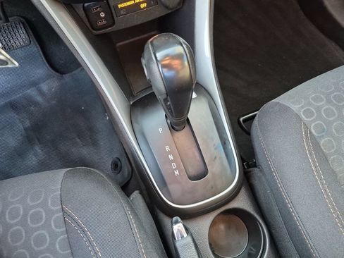 Used 2020 Chevrolet Trax LS w/ Tint and Cruise Package FWD image 29