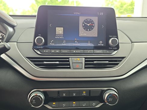 New 2025 Nissan Altima 2.5 SR image 19