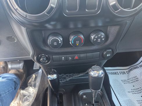 Used 2011 Jeep Wrangler Sport AWD/4WD image 11