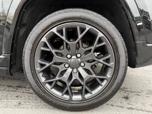 Used 2024 Jeep Grand Cherokee Summit w/ Adv Protech Group IV image 27