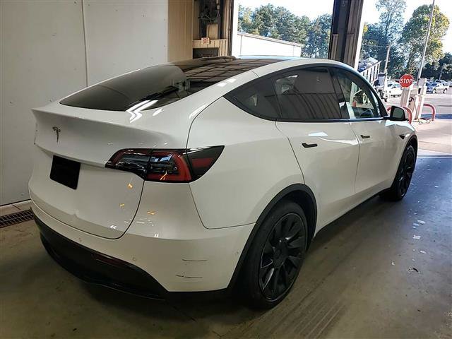 Used 2021 Tesla Model Y 2WD image 15