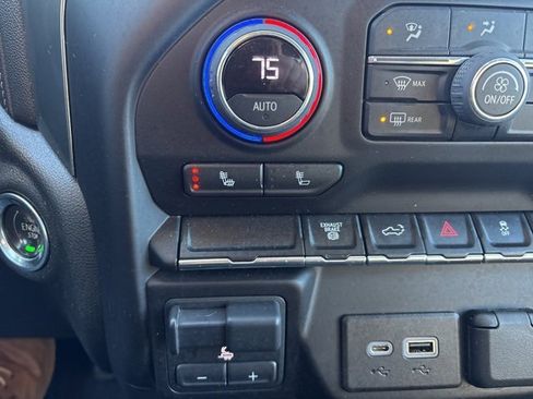 Used 2022 Chevrolet Silverado 3500 LT w/ Convenience Package image 39