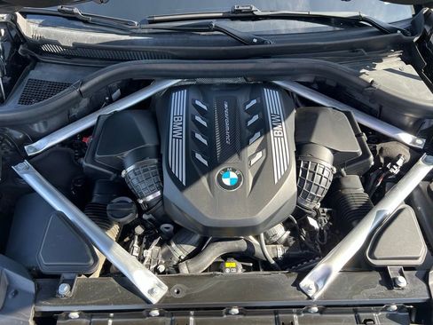 Used 2022 BMW X7 M50i image 57