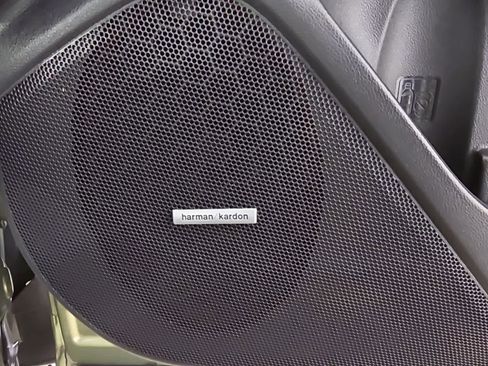 Used 2020 Subaru Forester Limited image 11