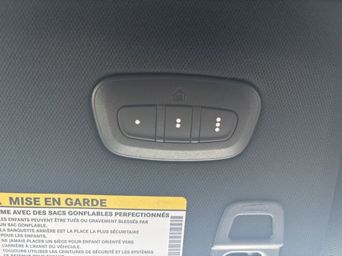 New 2025 Jeep Grand Cherokee L Limited w/ Black Appearance Package image 35