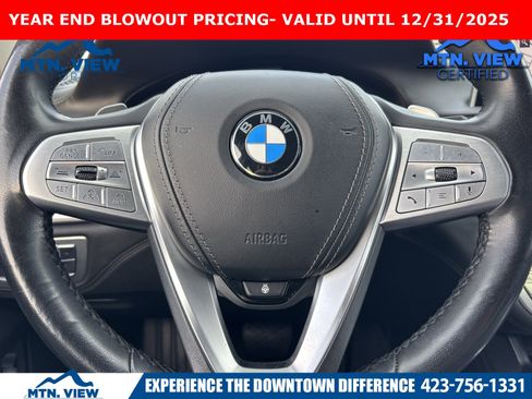 Used 2022 BMW 750i xDrive w/ Luxury Rear Seating Package image 22