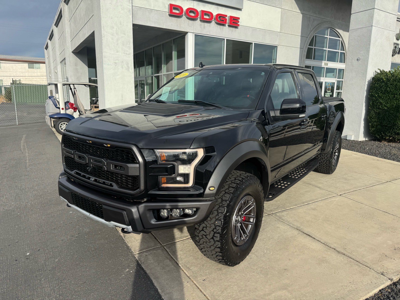 Used 2020 Ford F150 Raptor w/ Equipment Group 802A Luxury AWD/4WD image 1