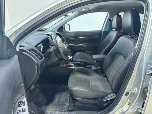 Used 2025 Mitsubishi Outlander Sport ES image 20