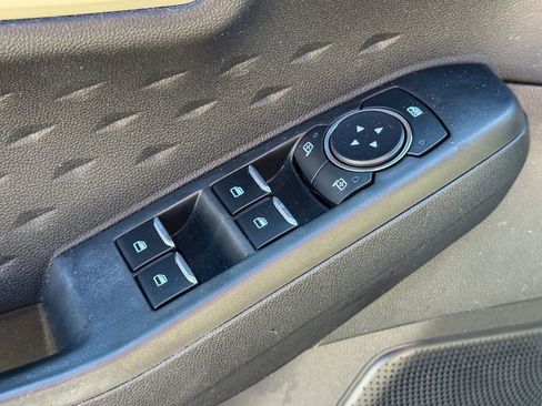 Certified 2020 Ford Escape SE image 24