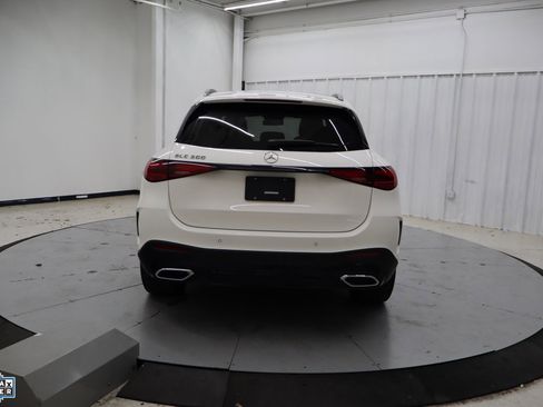 Used 2024 Mercedes-Benz GLC 300 image 6