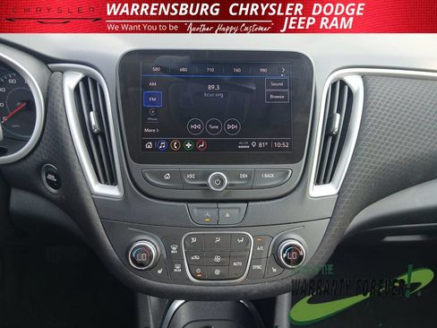 Used 2024 Chevrolet Malibu LT FWD image 21
