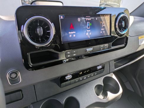New 2025 Mercedes-Benz Sprinter 2500 image 6