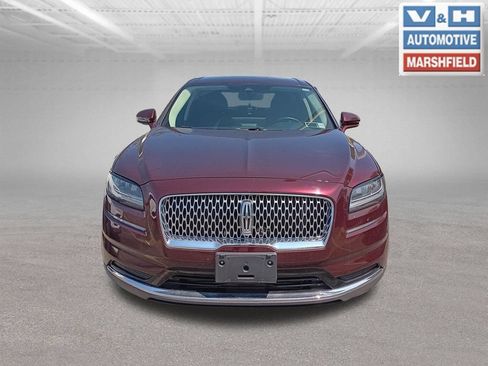 Used 2023 Lincoln Nautilus AWD w/ Premium Package image 2