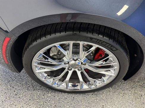 Used 2015 Chevrolet Corvette Z06 w/ 2LZ Preferred Equipment Group RWD image 29