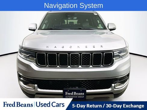 Used 2022 Jeep Wagoneer Series II w/ Premium Group I image 2