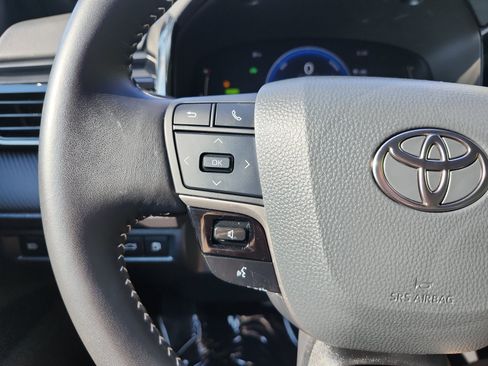 Used 2026 Toyota Camry SE FWD image 22