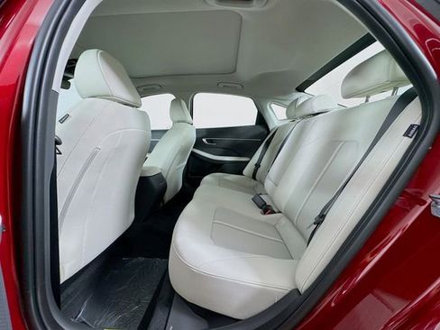 Used 2025 Hyundai Sonata SEL FWD image 39