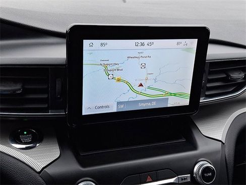 Used 2020 Ford Explorer XLT w/ Equipment Group 202A image 18