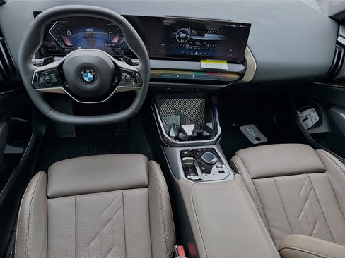 New 2025 BMW X3 xDrive30i w/ Convenience Package image 17