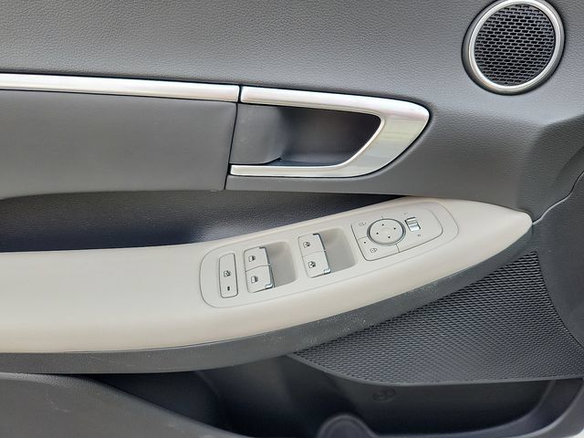Used 2021 Hyundai Sonata SEL FWD image 12