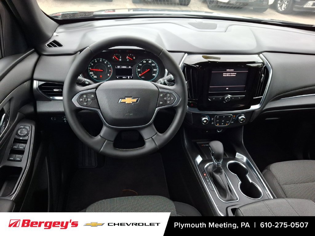 Certified 2023 Chevrolet Traverse LT w/ LPO, Cargo Package FWD image 15
