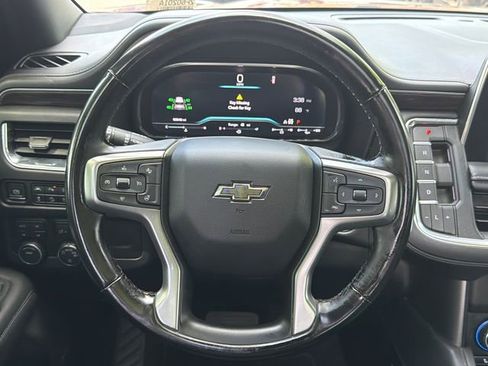 Used 2024 Chevrolet Tahoe Z71 w/ Luxury Package AWD/4WD image 24