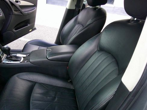 Used 2017 INFINITI QX50 AWD w/ Premium Plus Package image 29