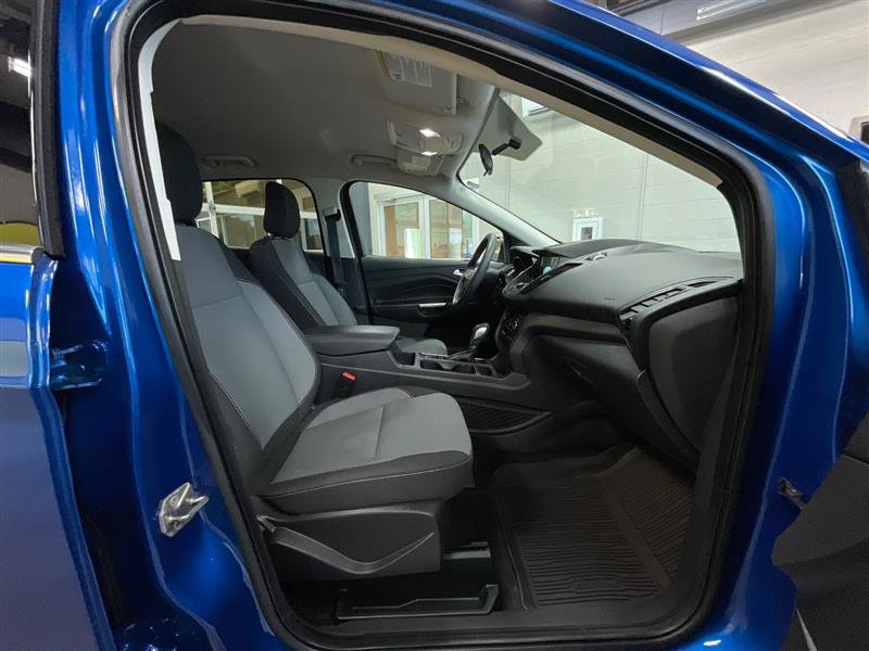 Used 2019 Ford Escape SE FWD image 29