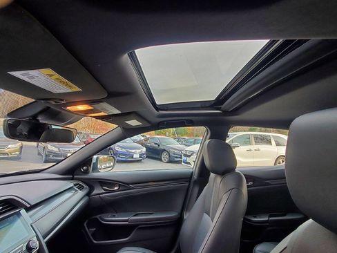 Used 2020 Honda Civic Sport Touring image 17