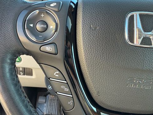 Used 2017 Honda Pilot Elite image 38