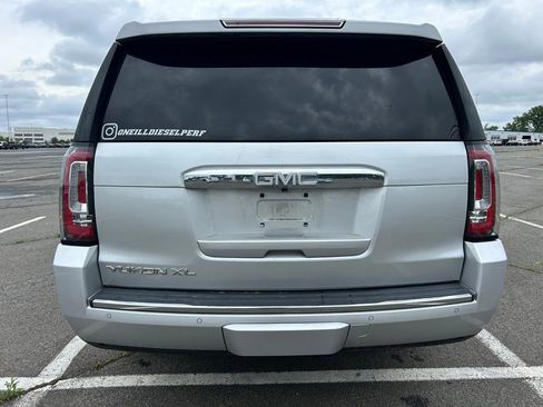 Used 2016 GMC Yukon XL Denali w/ Open Road Package AWD/4WD image 7