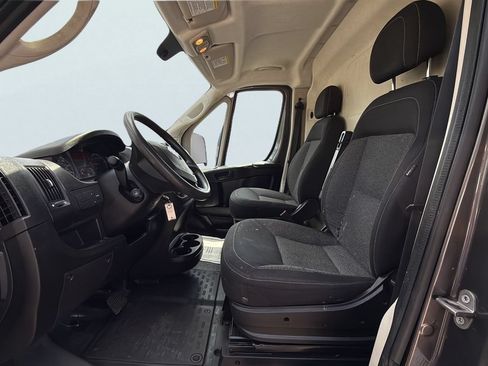 Used 2020 RAM ProMaster 2500 FWD image 9