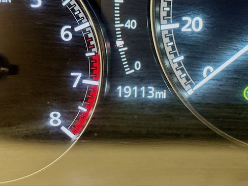 Used 2025 MAZDA CX-50 AWD 2.5 S w/ Premium Package image 19