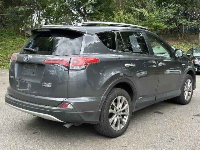 Used 2017 Toyota RAV4 Limited w/ Carpet Mat Package AWD/4WD image 24
