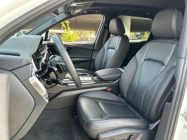 Used 2025 Audi Q7 3.0T Premium Plus AWD/4WD image 10