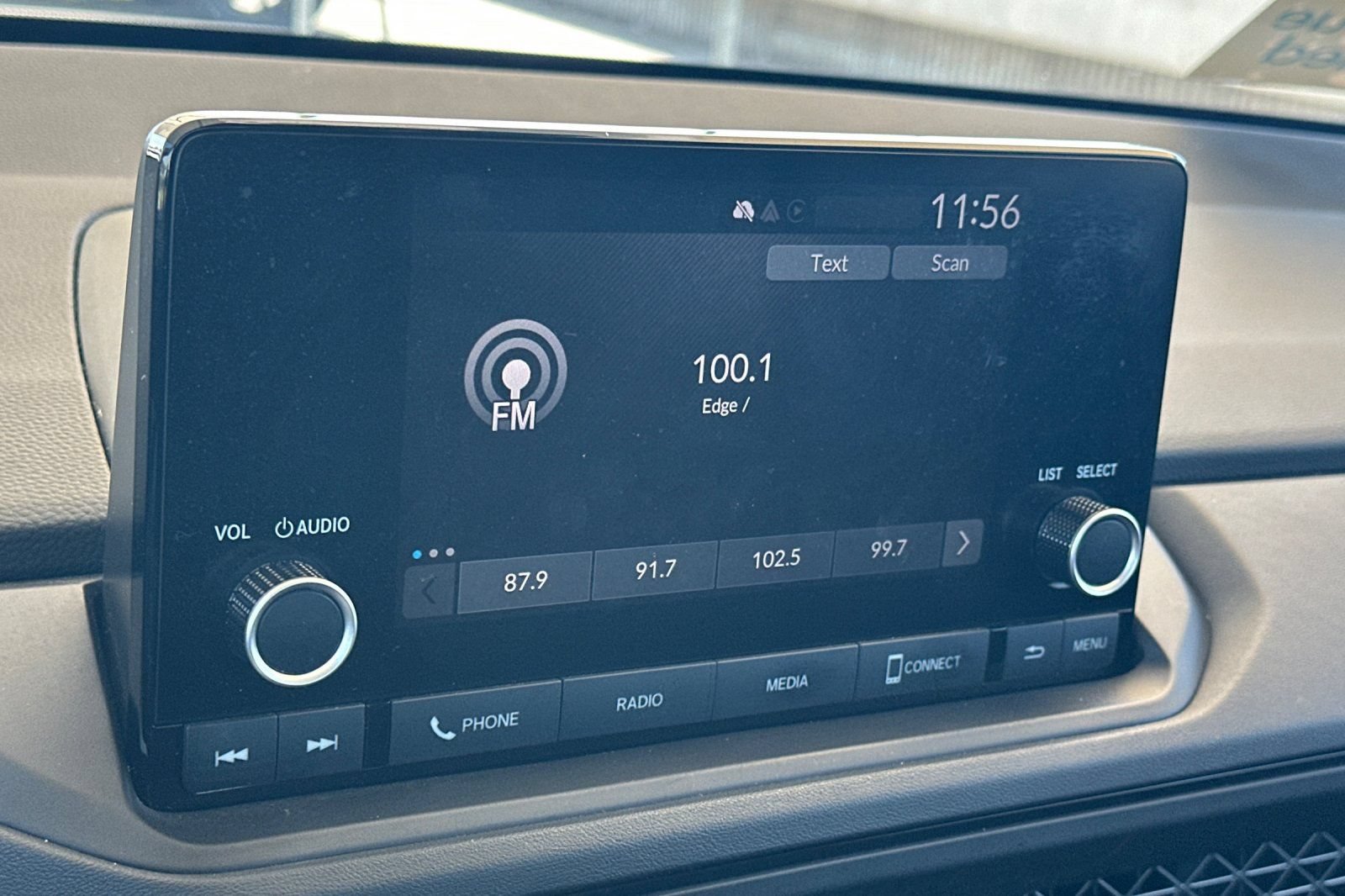 Certified 2025 Honda Accord LX image 17