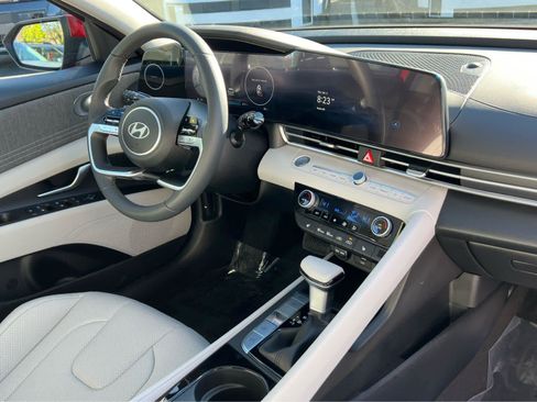 Certified 2026 Hyundai Elantra Limited FWD image 20