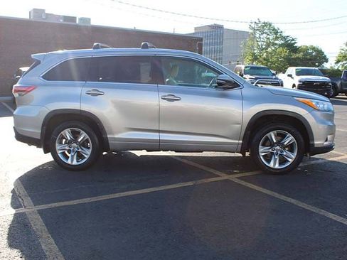 Used 2014 Toyota Highlander Limited AWD/4WD image 5