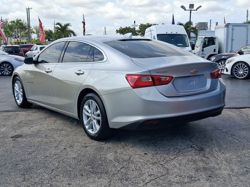 Used 2016 Chevrolet Malibu LT w/ Leather Package FWD image 7