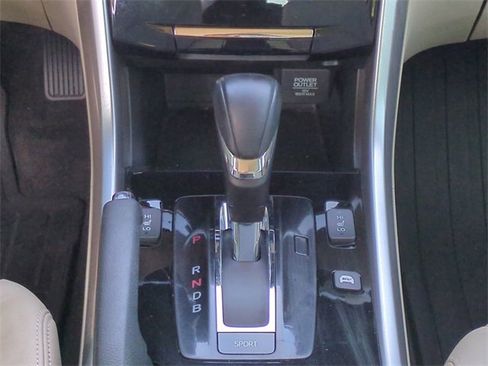 Used 2017 Honda Accord Touring image 20