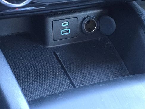 Used 2021 Ford Escape S image 24