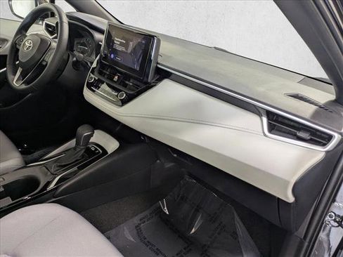 Used 2025 Toyota Corolla SE image 22